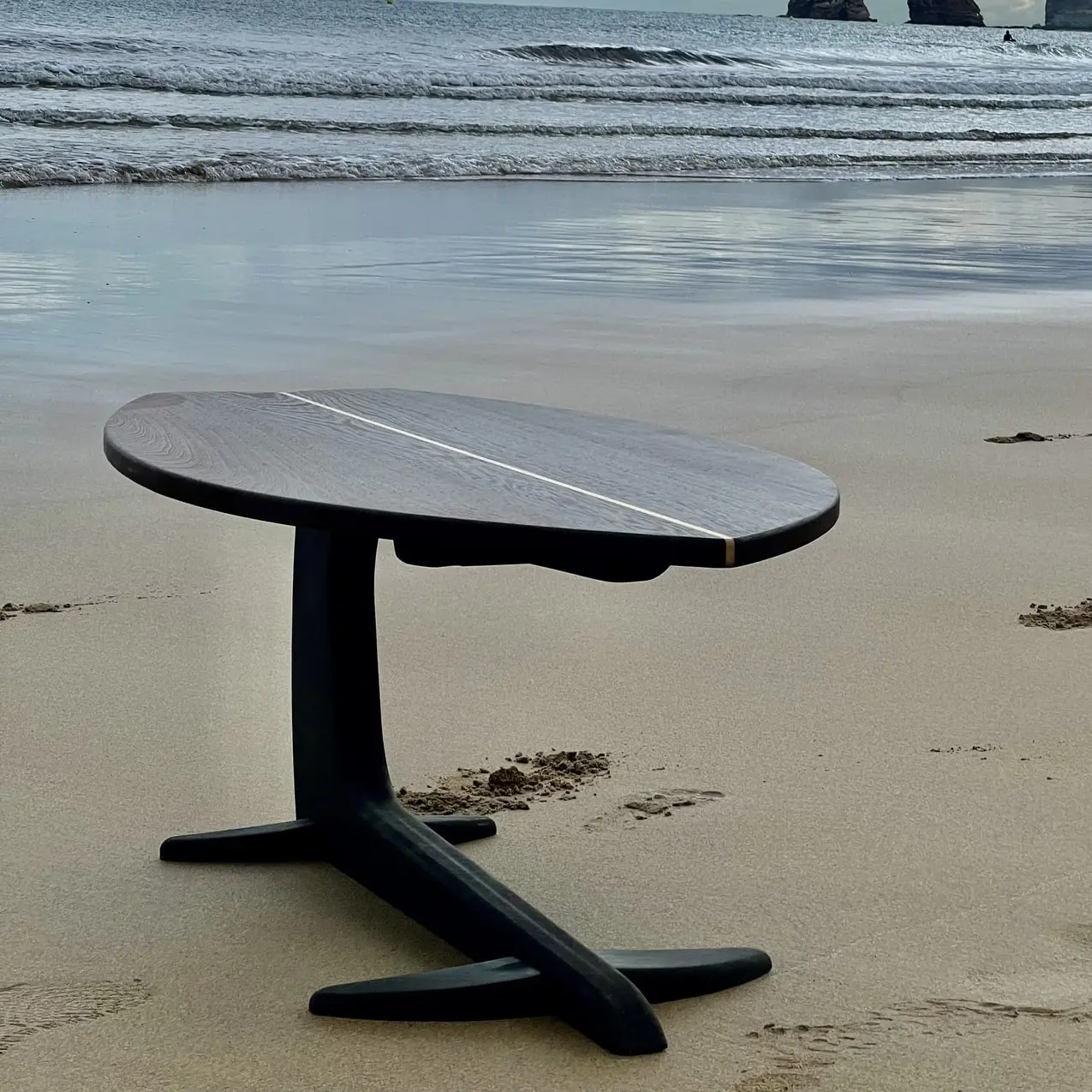 Table basse surf bois massif wenge pied foil 3